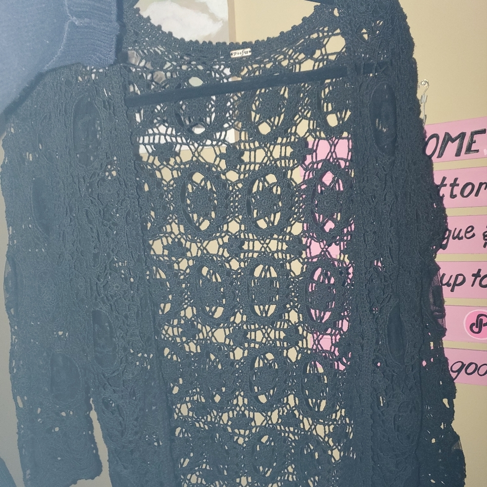 Black Shawl